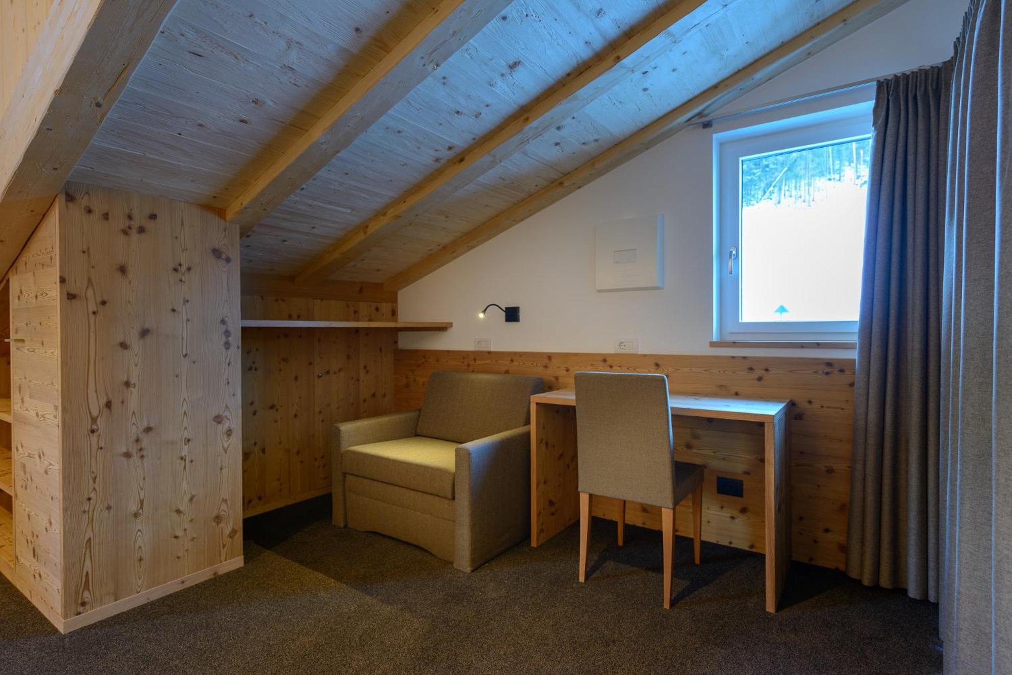 Luxury B&B August Ortisei Rum bild